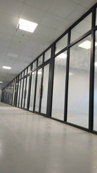 Cửa kính chống cháy EI45